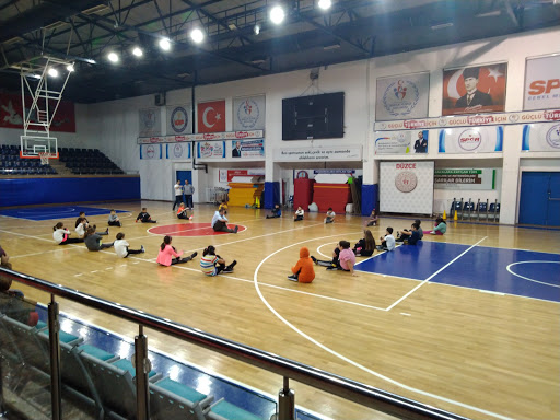 18 Temmuz Kapalı Spor Salonu Düzce Merkez 18 Temmuz Kapalı Spor Salonu Düzce Merkez