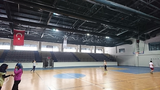 AİÇÜ 15 Temmuz Şehitleri Çok Amaçlı Spor Kompleksi Ağrı Merkez AİÇÜ 15 Temmuz Şehitleri Çok Amaçlı Spor Kompleksi Ağrı Merkez