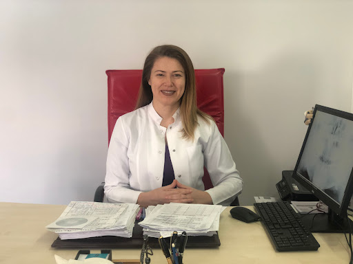 Diş Doktoru Pelin Eren Tekirdağ Diş Doktoru Pelin Eren Tekirdağ