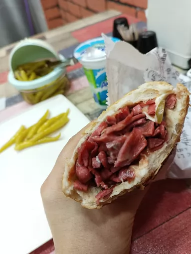 Şef Tavuk ve Et Döner Kırşehir Merkez