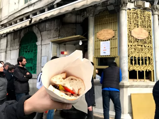 Meşhur Dönerci Hacı Osman'ın Yeri İstanbul Fatih