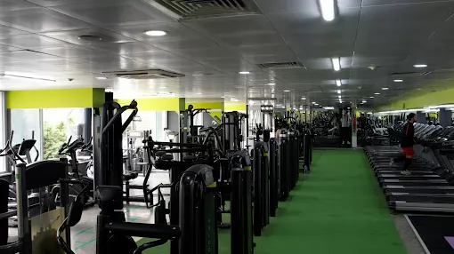 LIFE LINE SPORTS CENTER İstanbul Küçükçekmece