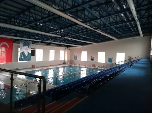 Kafkas Üniversitesi Yarı Olimpik Yüzme Havuzu Kars Merkez