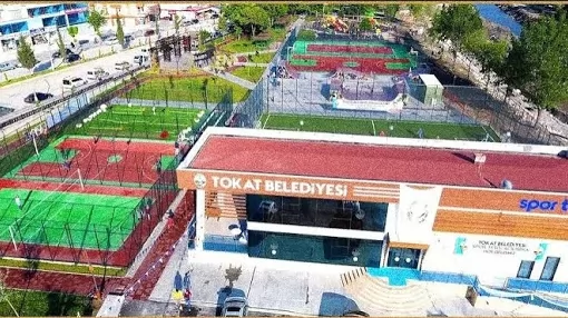 Yunus Emre Parkı Ve Tokat Belediyesi Spor Tesisleri Tokat Merkez