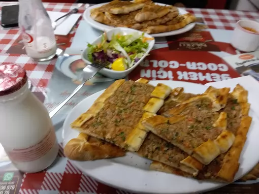 Nazilli Pide Döner Salonu Balıkesir Karesi