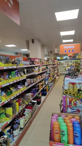 Seç Market Salı Pazarı Uşak Merkez