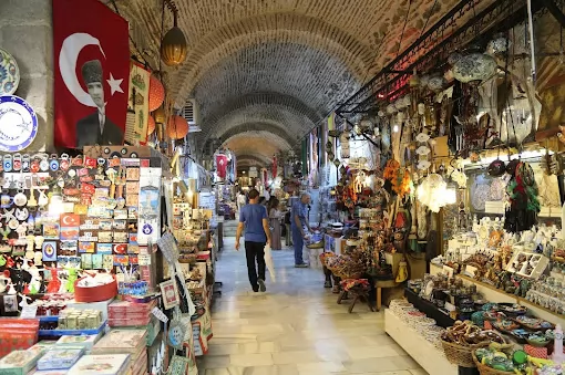 Kemeraltı Çarşısı İzmir Konak