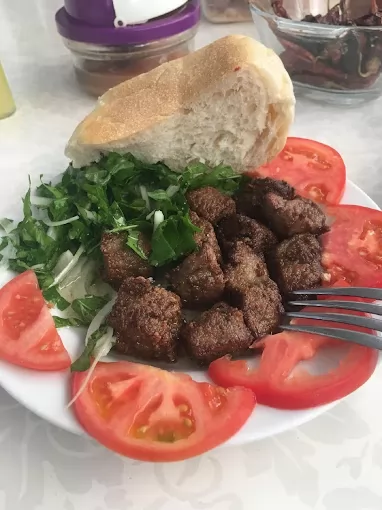 Şen Köfteci Hakkı Usta Aydın Efeler