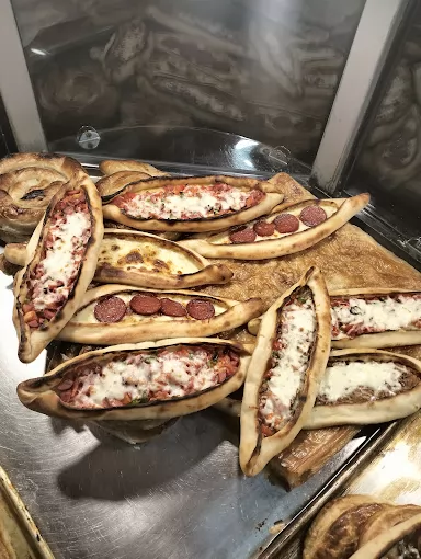 Efeler Sarıyer Börek & Pide Aydın Efeler