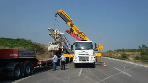 Darıcı Vinç Oto Kurtarma ve Yol Yardım ve Çekici Hizmetleri Mersin Yenişehir