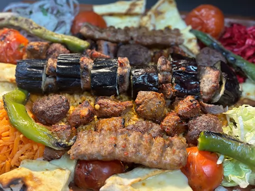 Selimiye Kebap (Bayram Usta) çarşı merkez Şübe kıyık caddesi Edirne Merkez