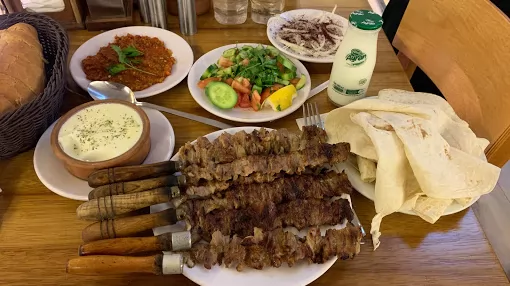 Şehzade Cağ Kebap İstanbul Fatih