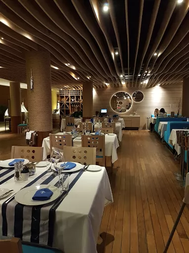 Aquarium Mezzes & Grill İzmir Konak