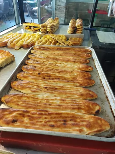 Meşhur Sarıyer Börek & Cafe Bingöl Merkez