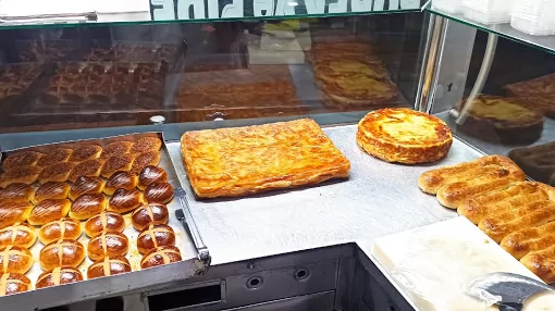 Meydan Kastamonu Pide Ve Börek Salonu İstanbul Zeytinburnu