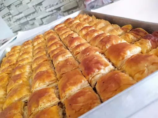 Nur Baklava & Börek Salonu Aksaray Merkez