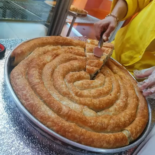 MAVİ Boşnak Börekçisi İzmir Karabağlar