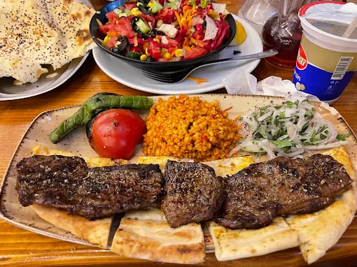 KEBAP KEYFİM IZGARA [Bayramiçli BOMBACI] Et Döner Pide-Lahmacun Çorba Çanakkale Merkez