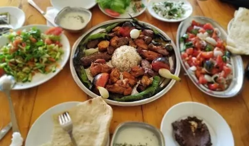 Üstün Kebab salonu Kahramanmaraş Ekinözü