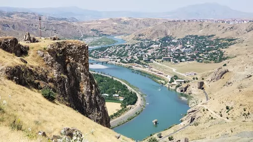 Palu Kalesi Elazığ Palu