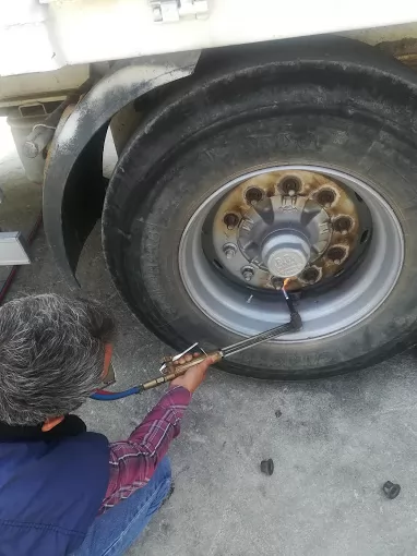 Bursa Oto Lastikçi Yol Yardımı Bursa Nilüfer