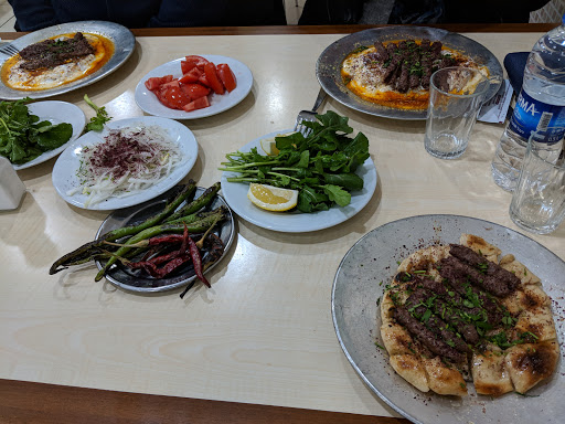 Kapalı Çarşı Aile Kebap Salonu Manisa 