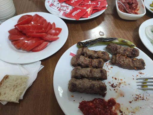MEŞHUR KÖFTECİ CEMİL (45 yıllık lezzet) Çanakkale Biga MEŞHUR KÖFTECİ CEMİL (45 yıllık lezzet) Çanakkale Biga