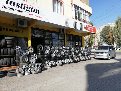 ONUR OTO JANT & LASTİK 7/ 24 YOL YARDIMI Şanlıurfa ONUR OTO JANT & LASTİK 7/ 24 YOL YARDIMI Şanlıurfa