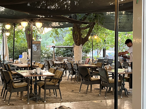 Tarihi Sarıoğlu Lokantası Aydın Tarihi Sarıoğlu Lokantası Aydın